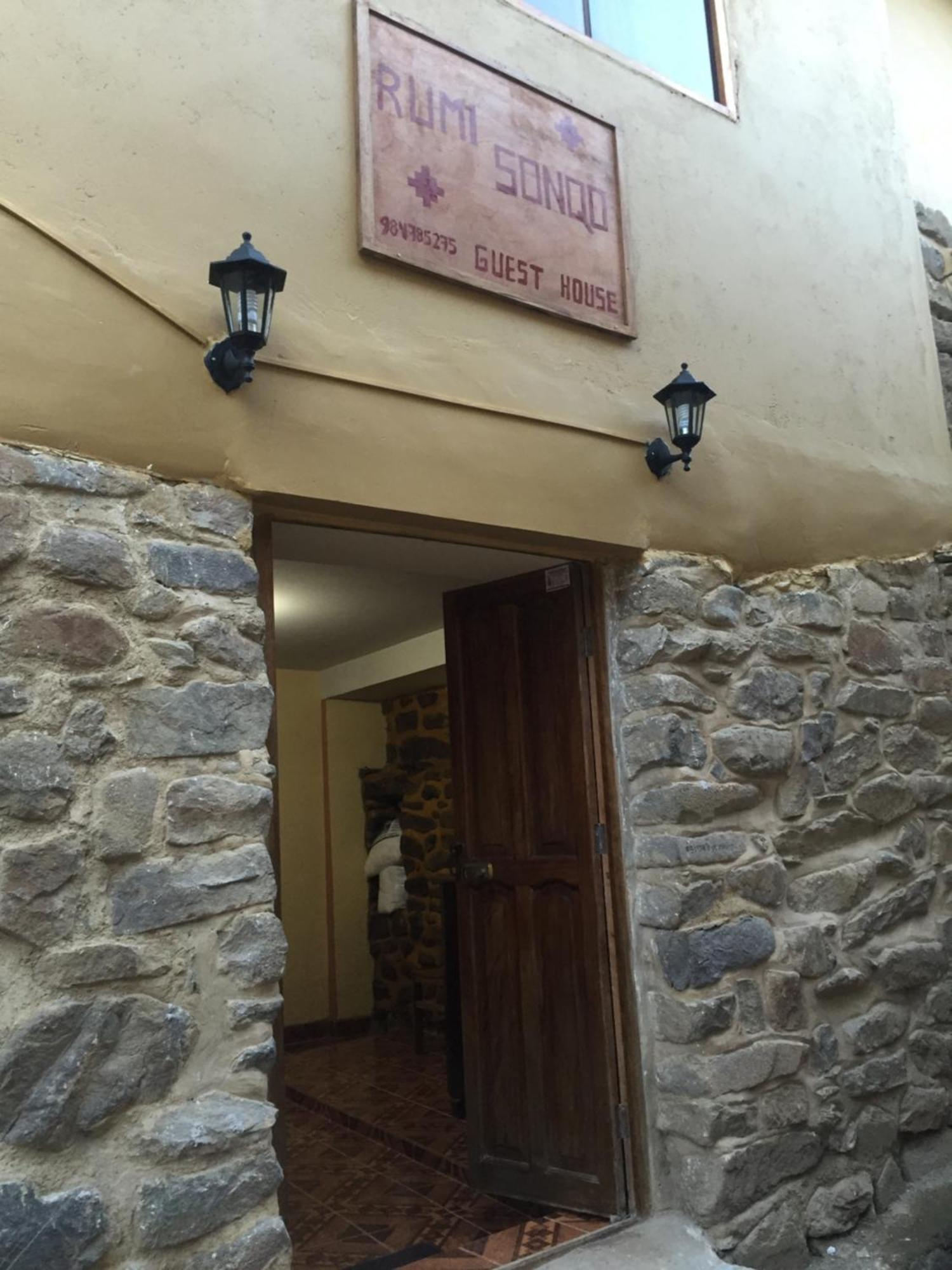 Rumi Sonqo Hostel Ollantaytambo Esterno foto